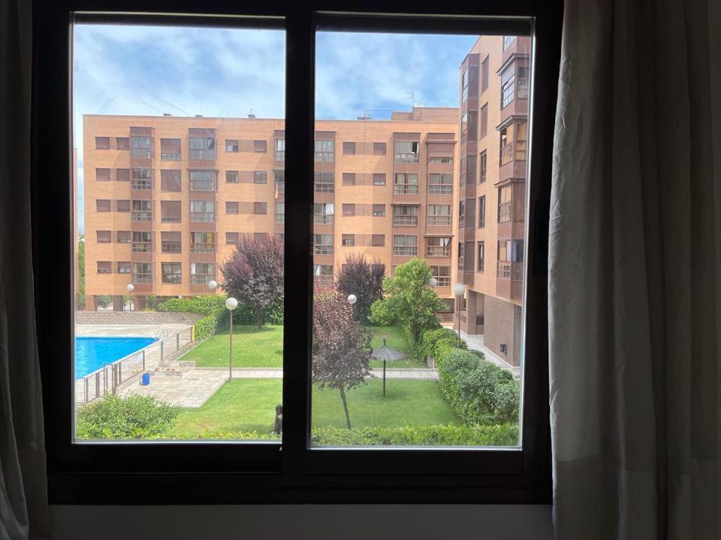 Completo Tranquilo 2 Cerca Del Estadio Metropolitano De Ifema Recinto Ferial Y Del Aeropuerto De Apartamento Madrid