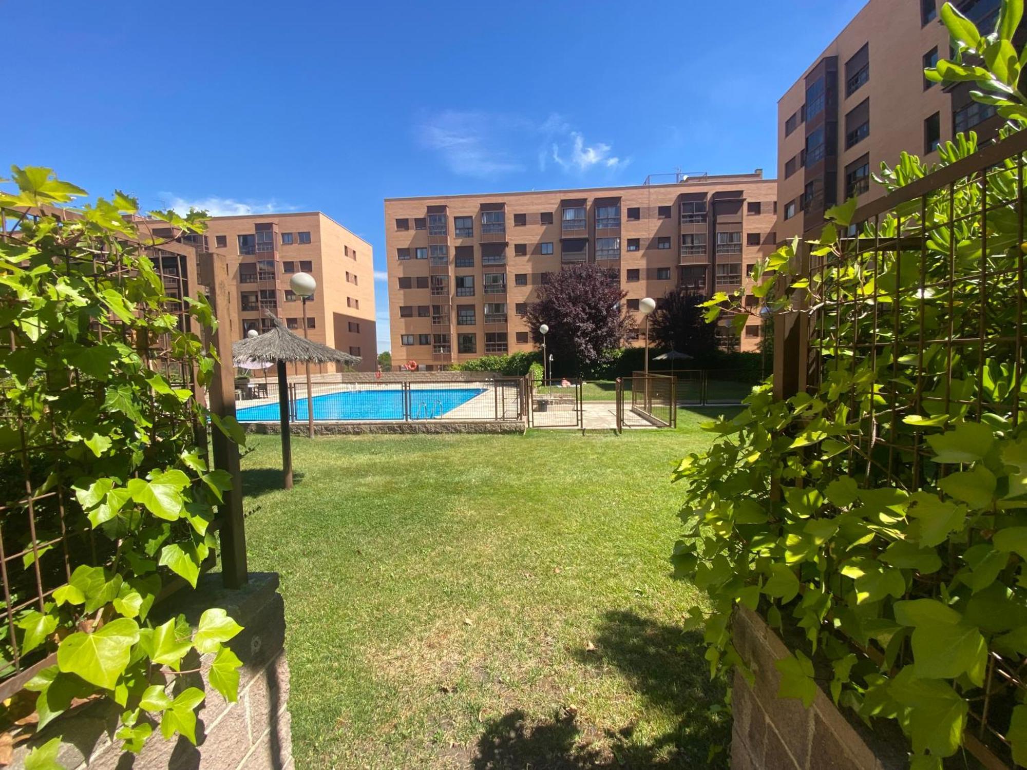 Completo Tranquilo 2 Cerca Del Estadio Metropolitano De Ifema Recinto Ferial Y Del Aeropuerto De Apartamento